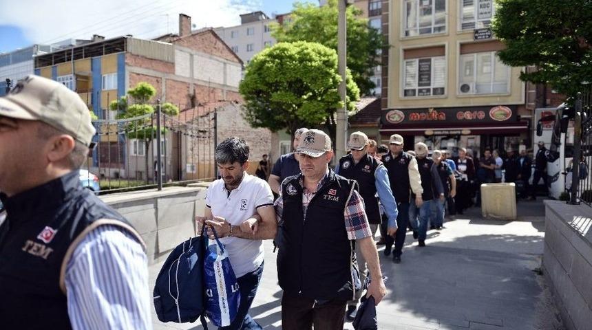 Fet&ouml; Ş&uuml;phelisi 23 Hava İkmal &Ccedil;alışanı Adliyede
