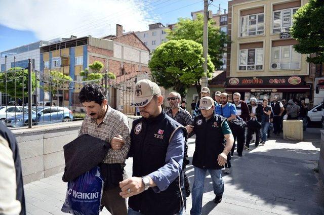 Fetö Şüphelisi 23 Hava İkmal Çalışanı Adliyede