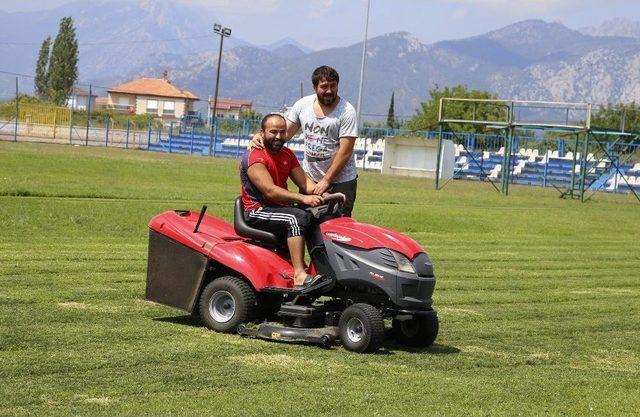 Döşemealtı Güreş Takımı Kampa Girdi