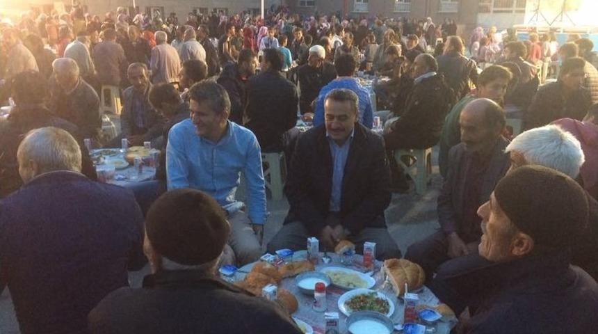 Seydişehir Belediyesi&rsquo;nden Dikilataş Mahallesi&rsquo;nde İftar Sofrası