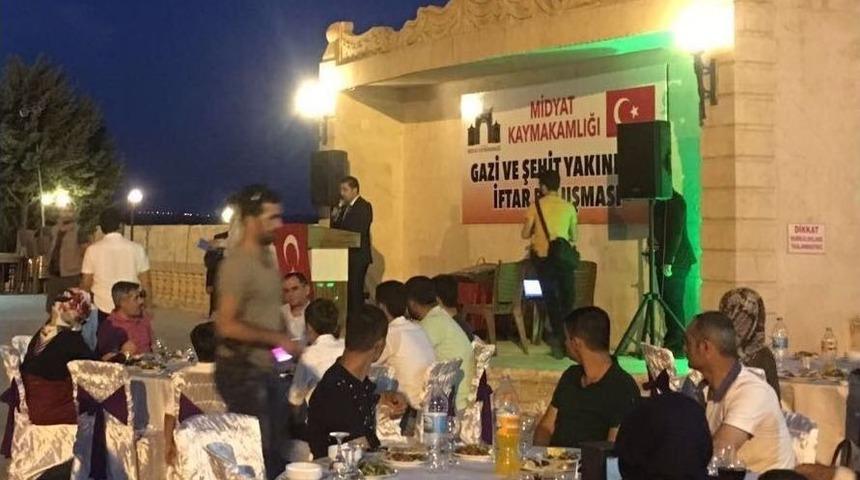 Eğitim Bir-sen, Ayb&uuml;ke &Ouml;ğretmen Ve Şehitler İ&ccedil;in Mevlit Okuttu