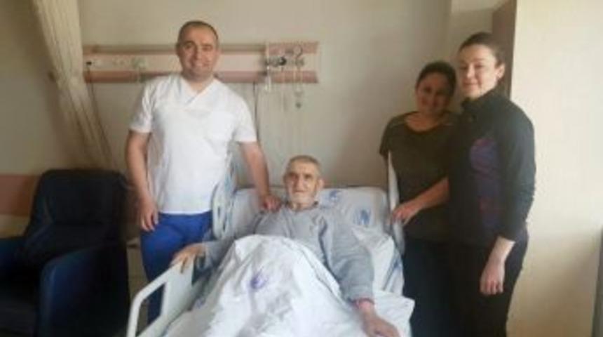 Hastanın Ayağı Kesilmekten Kurtarıldı