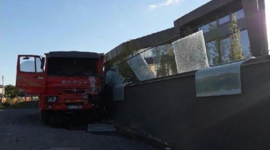 Felaket Kamyonları...