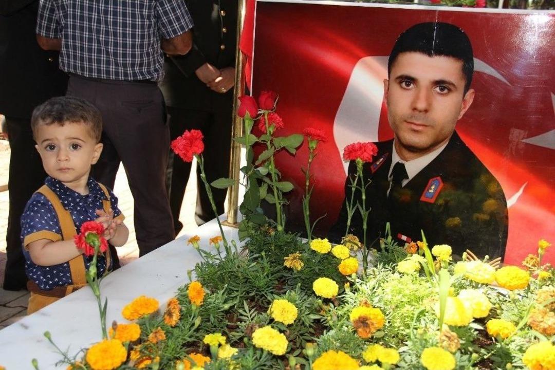 Şehitlikte H&uuml;z&uuml;nl&uuml; T&ouml;ren