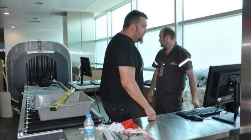 Atat&uuml;rk Havalimanı'nda Tomografi Cihazlarında Test Başladı