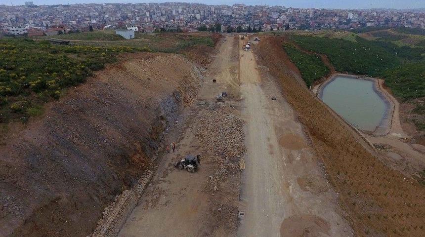 Gebze Beylikdağı&rsquo;nda &Ccedil;evre Yolu &Ccedil;alışması Yapılıyor