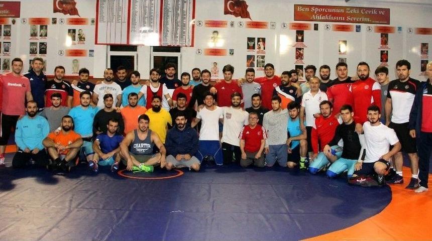 (&ouml;zel Haber) Salih Bora: "hedef Madalyalarla D&ouml;nmek"