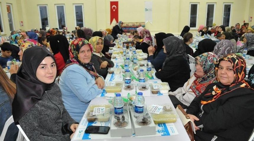 Şahinler K&ouml;y&uuml;&rsquo;nde Toplu İftar Yemeği