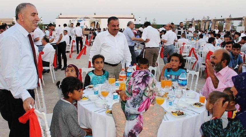 Dicle Elektrik &Ccedil;alışanları İftarda Buluştu