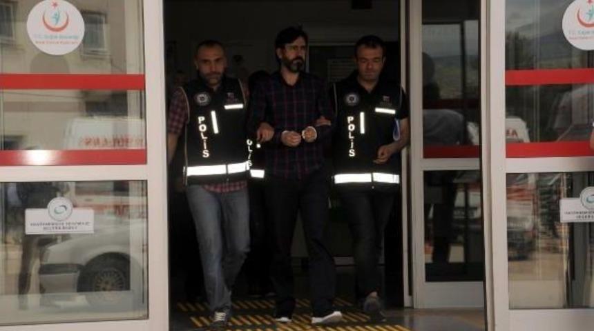 Fet&ouml;'n&uuml;n Tokat Imamı Ve Eşi Adliyede