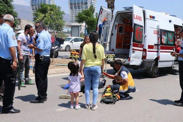 Eşi İle Tartışan Adam Kendini Aracın Önüne Attı