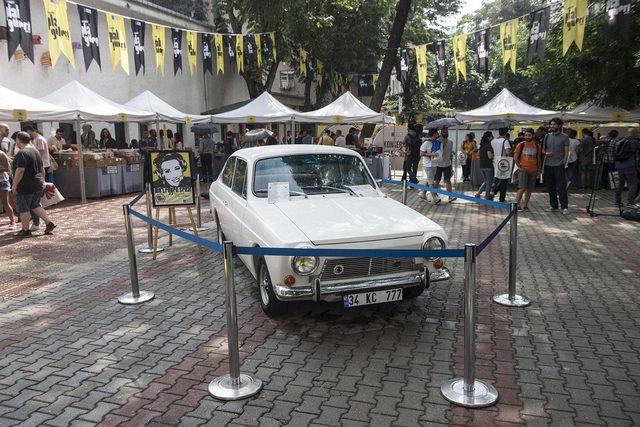 Kadıköy’de plaklar Müzeyyen Senar için döndü 2