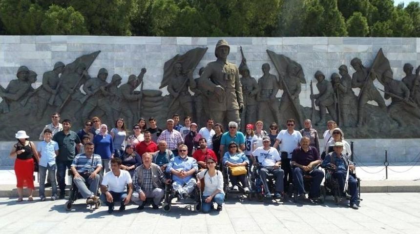 Alaşehirli Engellilere &Ccedil;anakkale Gezisi