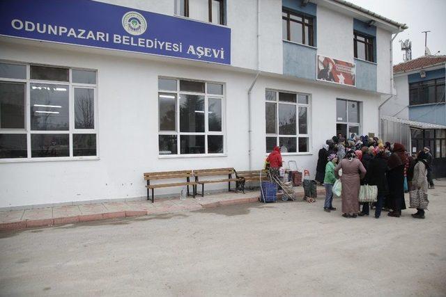 İftar Yemekleri Aşevi’nden