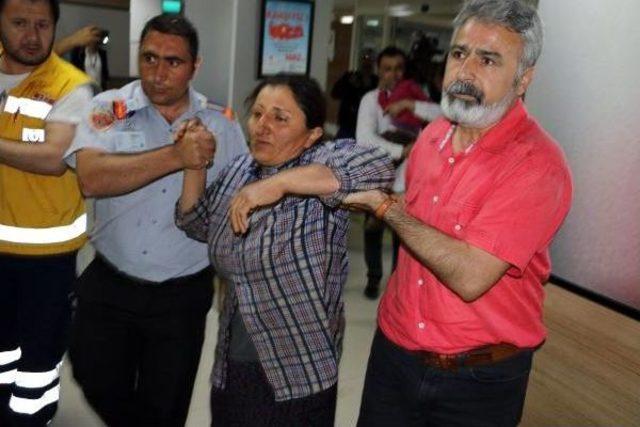 Tarlaya Yıldırım D&uuml;şt&uuml;; 2 &Ouml;l&uuml;, 6 Yaralı (3) 2