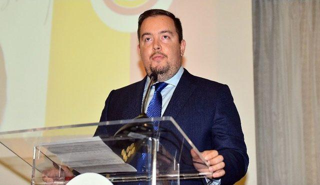 Can Topsakal’dan İlginç Çıkış 1