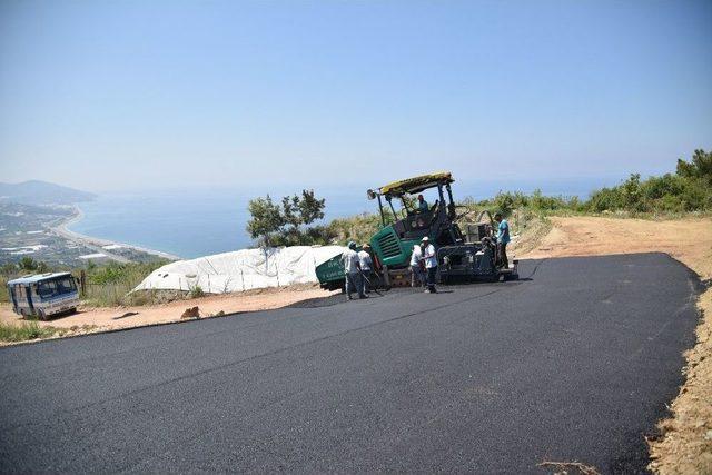 Tarihi Syedra Kalesi Yoluna Sıcak Asfalt 1