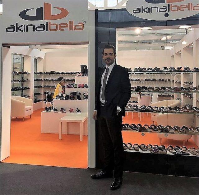 Akınalbella İtalya Fuarında 1