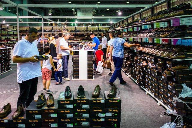 Bayram &Ouml;ncesi Vatandaş İndirime Koştu 2