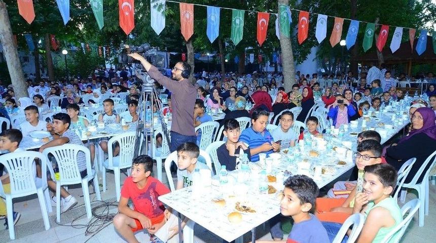 Dilek Mahallesinde Meydan İftarı