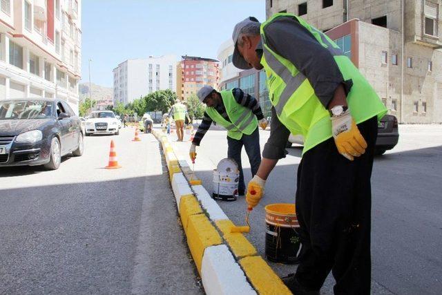 Van’da Yol Çizgi Ve İşaret Boyaları Yenileniyor