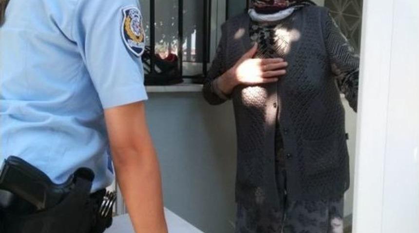 Fo&ccedil;a&rsquo;da Polis Ekiplerinden Ramazan Yardımı