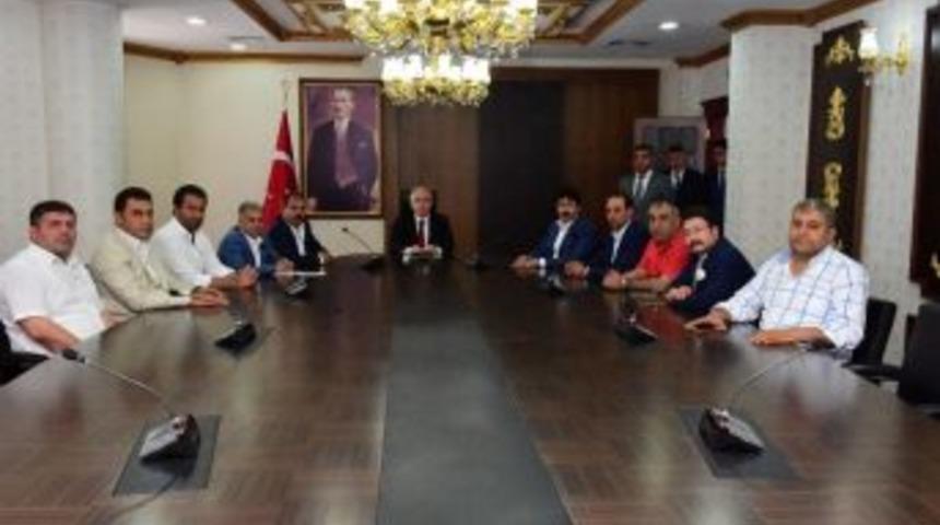 Şanlıurfaspor Y&ouml;netimi Vali Tuna&rsquo;yı Ziyaret Etti