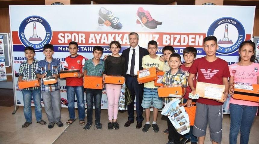 Gen&ccedil;lerden Başkan Mehmet Tahmazoğlu&rsquo;na Teşekk&uuml;r