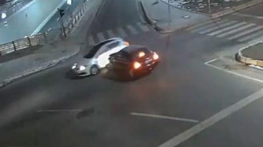 Elazığ&rsquo;da Trafik Kazaları Mobese&rsquo;ye Yansıdı