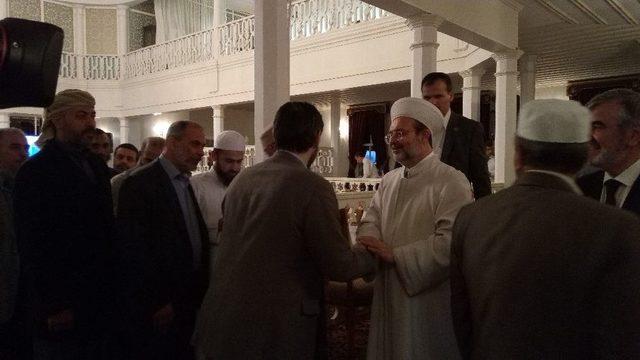 Türkiye’de Bulunan Göçmen Alimler Diyanet’in İftar Sofrasında Buluştu