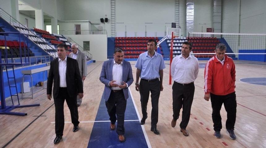 Develi&rsquo;de Yeni Spor Salonu Yapımında Sona Gelindi