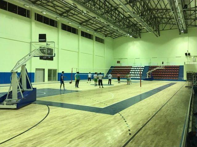 Develi&rsquo;de Yeni Spor Salonu Yapımında Sona Gelindi 1