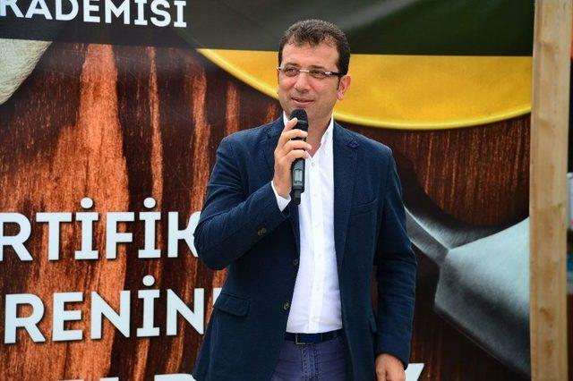 Mesleki Gelişim Ve Uzmanlık Akademisi Sertifika Töreni Yaşam Vadisi’nde Yapıldı