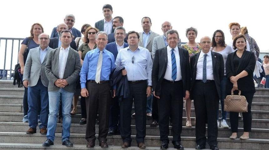 Chp&rsquo;li Vekil Enis Berberoğlu Tutuklandı