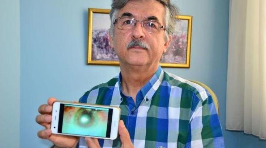 Mikroskop Kamerası G&ouml;z Ameliyatında Depremi Kaydetti