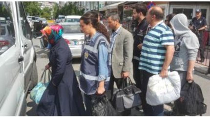 Samsun&rsquo;da Fet&ouml;&rsquo;den 1&rsquo;i Doktor 6 Kişi Tutuklandı