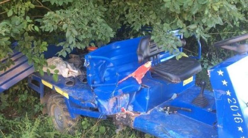 Kamyonla Patpat &Ccedil;arpıştı: 1 &Ouml;l&uuml;, 1 Yaralı