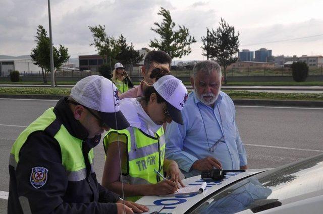 Sivas’ta Emniyet Kemeri Takmayan Sürücülere Ceza Yağdı