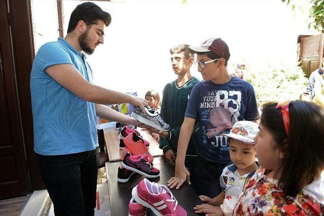 Çorum Belediyesi’nden 3 Bin Çocuğa Bayram Hediyesi