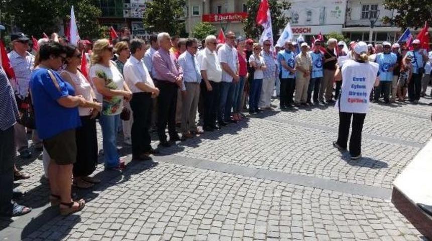 Edremit'te Şehit Ayb&uuml;ke &Ouml;ğretmen Anıldı