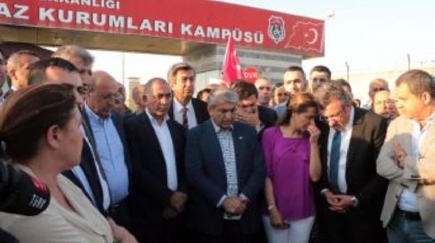 Enis Berberoğlu, Maltepe Cezaevine Konuldu