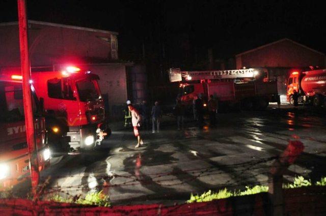 Afyonkarahisar’da Fabrika Yangını 1