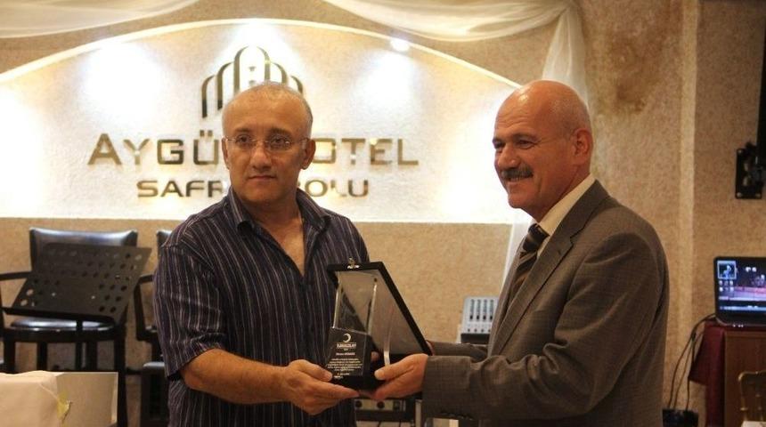 Kızılay&rsquo;dan G&ouml;n&uuml;ll&uuml; Kan Bağış&ccedil;ılarına Madalya T&ouml;reni