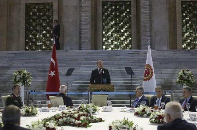 Tbmm Başkanı Kahraman Mecliste Eski Ve Yeni Milletvekilleri Onuruna Iftar Verdi