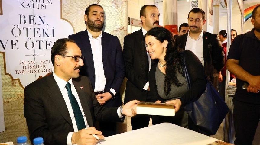 Cumhurbaşkanlığı S&ouml;zc&uuml;s&uuml; Kalın, Okurları İle Buluştu