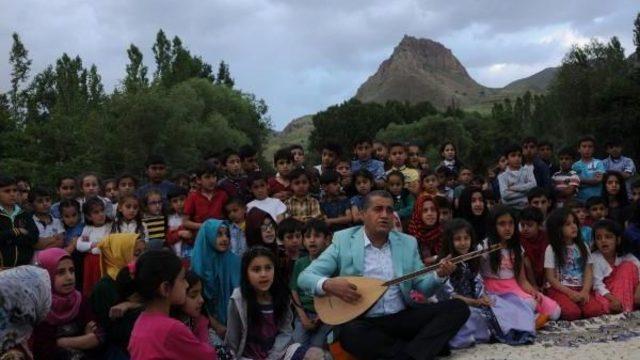 Türkücü Aydın, Aybuke Öğretmen Için Mevlit Okutup, Iftar Verdi