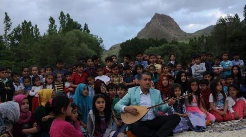 Türkücü Aydın, Aybuke Öğretmen Için Mevlit Okutup, Iftar Verdi