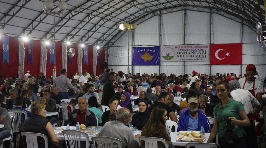 Osmangazi Belediyesi’nden Kosova’da Binlerce Kişiye İftar