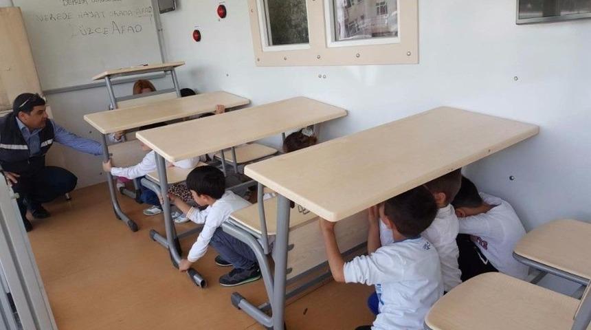 Deprem Tır&rsquo;ını 13 Bin 250 Kişi Gezdi