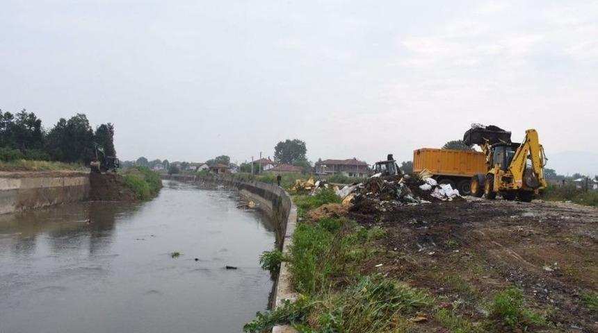 D&uuml;zce Belediyesi Bayram &Ouml;ncesi Temizlik Seferberliği Başlatıldı